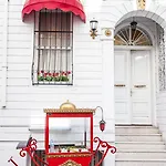 Beyaz Kosk Hotel