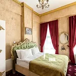 Beyaz Kosk Hotel 2*