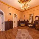Beyaz Kosk Hotel 2*