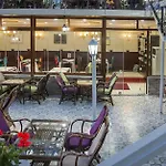 Beyaz Kosk Hotel 2*