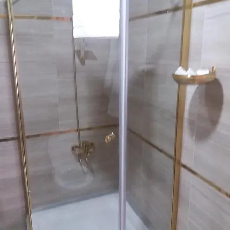 بياز كوسك فندق 2*